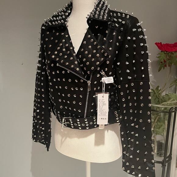 NEW CUSTOM Belted Studded Spike Rivet Moto Cropped Biker Jacket Black Un… - Picture 3 of 13